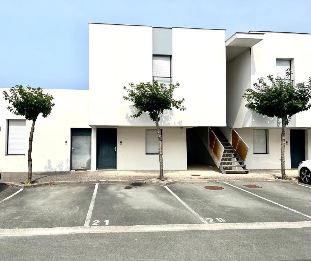 Lrx-0049 - Appartement Avec Exterieur Aytré Exterior foto